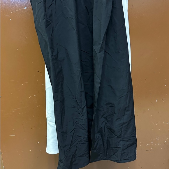 Marchesa Notte Cape Back Column Gown Dress Size 6 - Picture 11 of 14